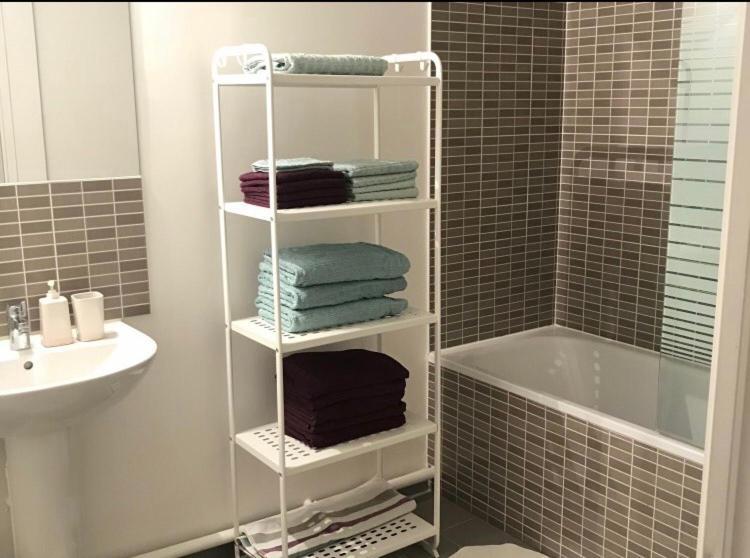 Beautiful 3 Bedroom Flat 8-9 Persons Ivry-sur-Seine Luaran gambar