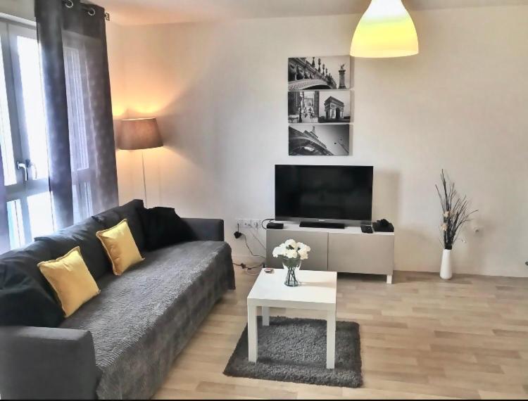 Beautiful 3 Bedroom Flat 8-9 Persons Ivry-sur-Seine Luaran gambar